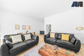 Large 5Bed with parking & garden